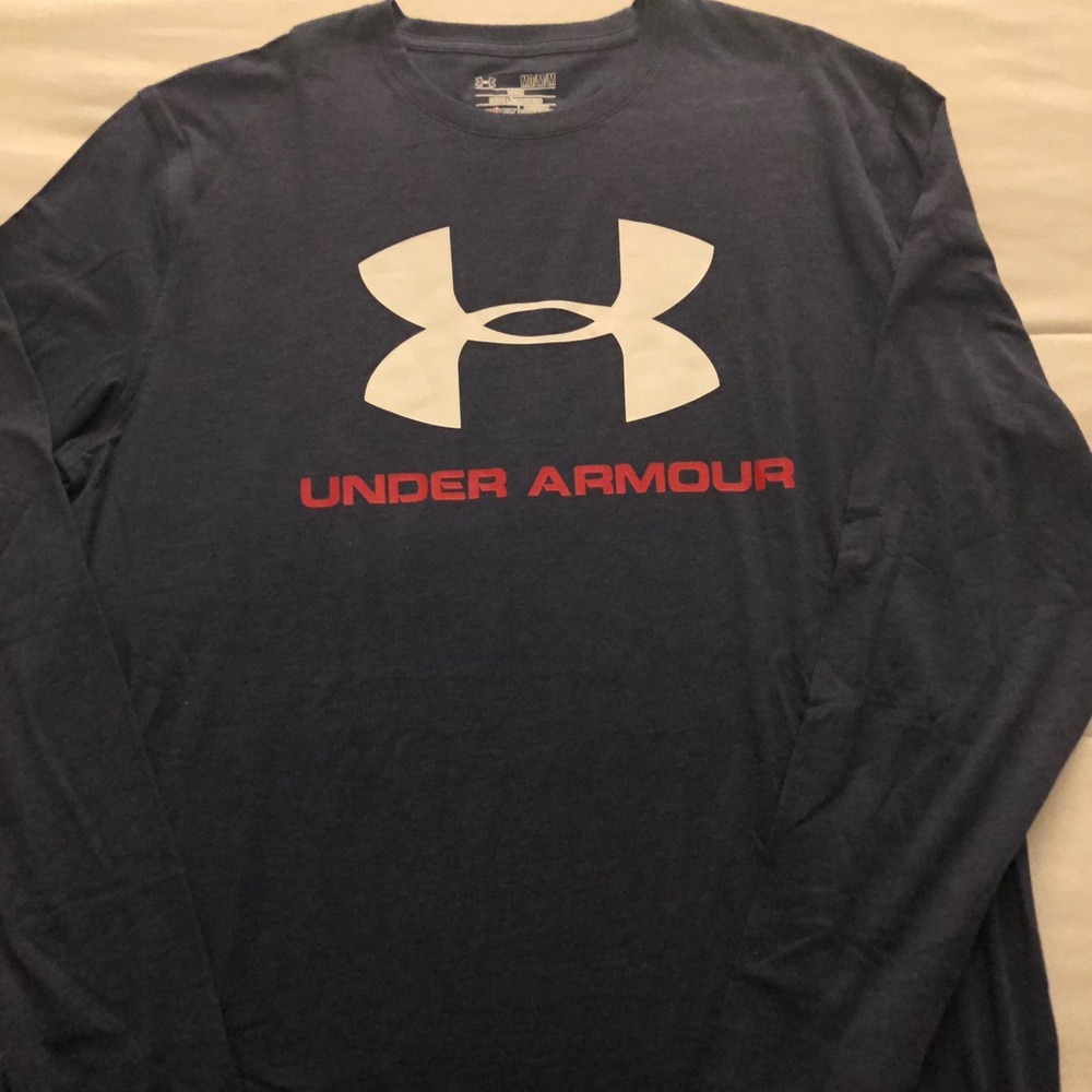NWT Under Armour Men’s Long Sleeve T-shirt